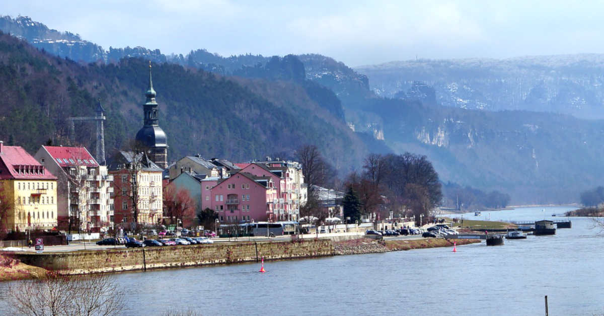 Reminder - Bewerbung einschließlich 18.11. möglich!
Arbeiten im schönsten Nationalpark der Welt? 🍂🌳 Alle Infos zur Ausschreibung findet ihr unter 👉 bit.ly/Stellen_NLPZ 
Bewirb dich schnell! Wir freuen uns auf dich! 🌿