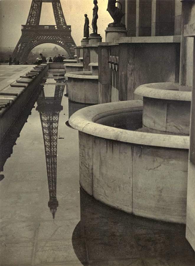 ParisAMDParis's tweet photo. Josef Emiel Borrenbergen.
Reflet de la Tour Eiffel 
1935. Paris https://t.co/YB2AWmoJ7v
