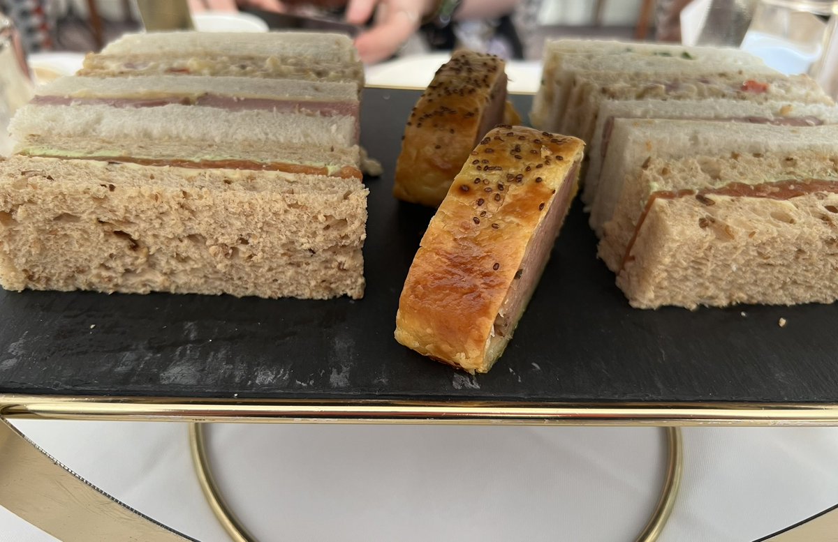 sheffcolbakery's tweet photo. A great day out and experience with Sheffield Level 5 foundation degree students at Cavendish hotel in Baslow for afternoon tea. https://t.co/Eid3hv92xB