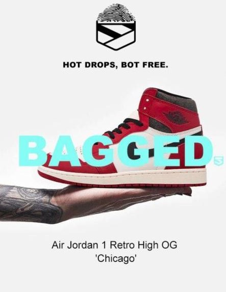 SNKR_TWITR tweet media