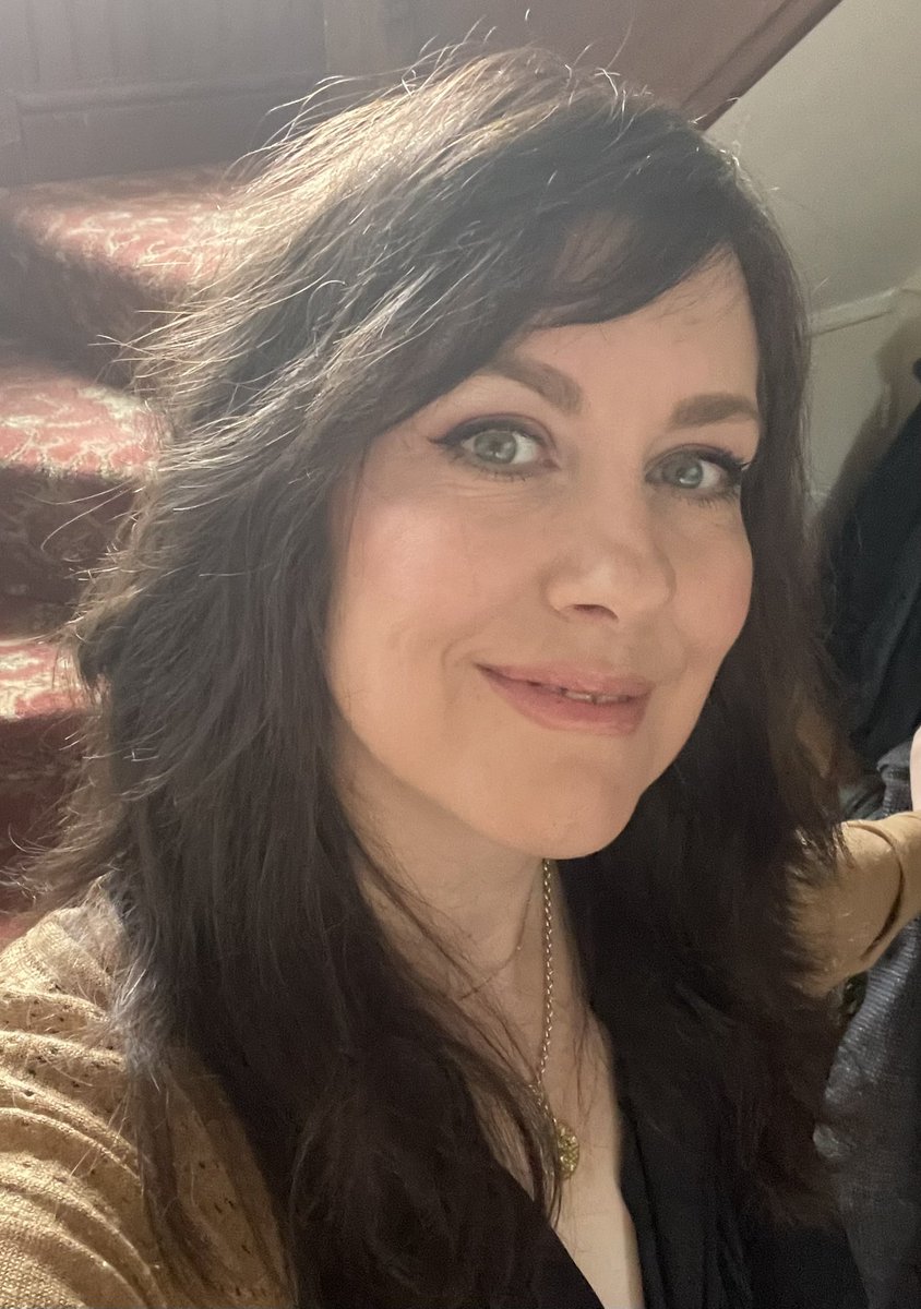 foxlanebooks's tweet photo. Hello 50 - can’t quite believe we’ve met. Hopefully I don’t look it🤞🏻 but I certainly feel it today #BooksellerBirthday 🎊 https://t.co/K0JGaYXI8U