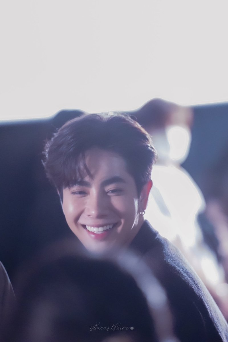 naiivetcellcEM's tweet photo. วันนี้มิกหล่อมาก หล่อที่สุดในสากลโลก ฮือ
@wixxiws #mixxiw #ScreenXwithEarthMix https://t.co/5uqgPOVLcL