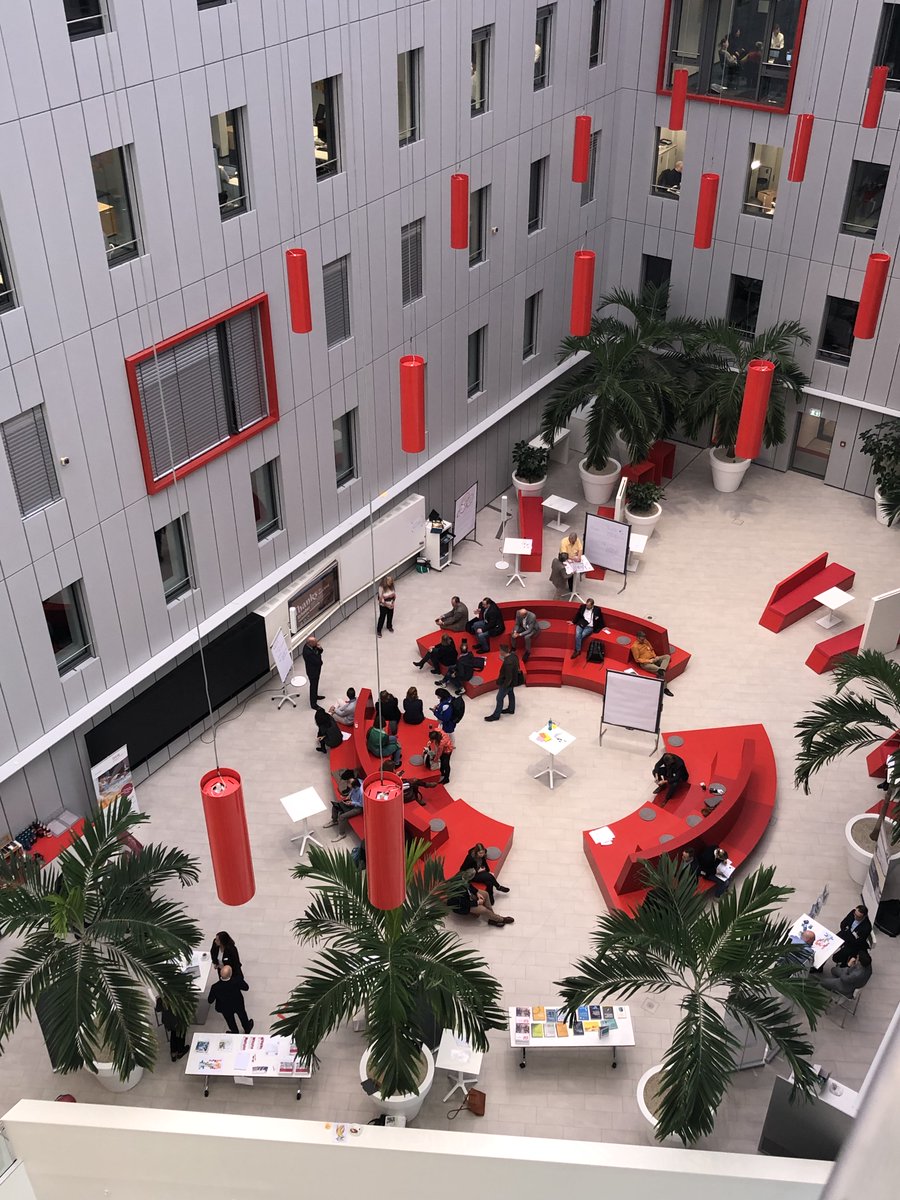 DGQffm's tweet photo. Networking auf dem #qtag22 geht ganz einfach: In der separaten Networking-Area haben Qualitätsbegeisterte verschiedenster Branchen die Möglichkeit, Kontakte zu knüpfen und auch mehr über die #DGQ-Fachkreise zu erfahren.

#qtag22 #dgq #qualität #networking #forschung https://t.co/EVewfPcEtm