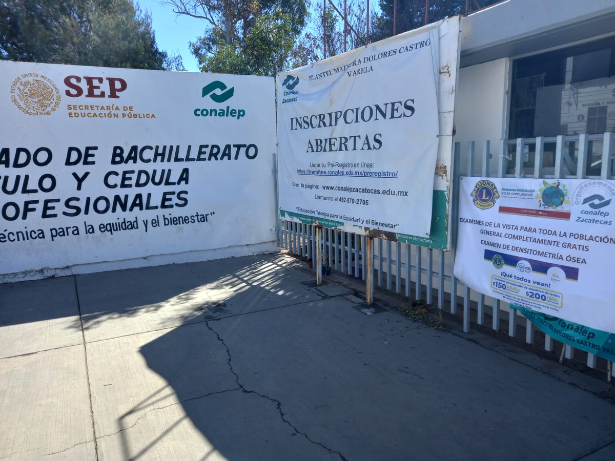 DeContraloria's tweet photo. Agradecer a los planteles educativos que nos permiten hacer difusión de las convocatorias, CONALEP, Unidad Académica de Economía. #hazcortoalacorrupcion https://t.co/AogZ2KZm3z