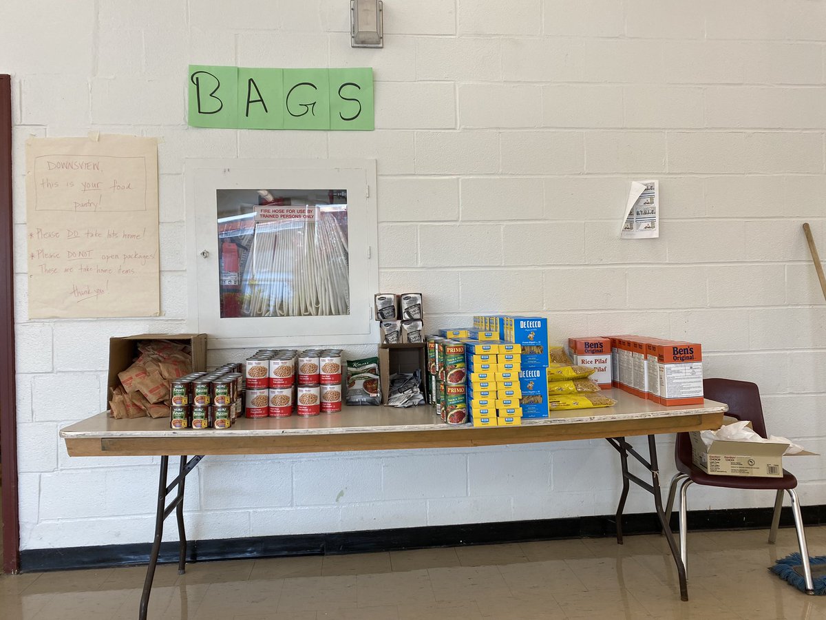 Attention @tdsb_DSS students… Did you know we have a food pantry? It’s in the cafeteria and bags are available for easy transportation so please take home items. You can come anytime at lunch or after school to pick these items up. @ChezDominique @MLynn_Forde @DomenicGiorgi