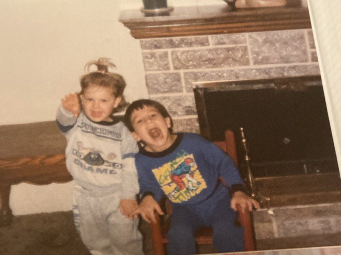 Breaking:  My older brother has finally admitted to being the problem child 😌😌 https://t.co/G8FZbEPQ