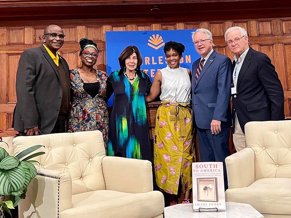 CHSLitFest's tweet photo. A massive congratulations to @imaniperry who won the National Book Award 2022 for Nonfiction last night!! 

She moved us tremendously during her session at CLF last and we couldn’t be happier for her! 💪🏼 🎉 📖 

@JohnTecklenburg @BlackGirlLand https://t.co/tPOBDOWZoz