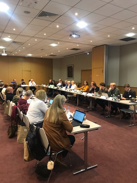 Comment faire évoluer la #réglementation liée à la #certification des #semences en #Europe. 30 membres de l'#ESCAA penchent sur le sujet à Reims <a href="/semaeEst/">Semae Est</a> du 16 au 18 novembre.