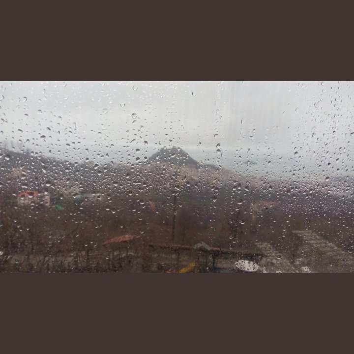 Yağmur..
Geri verecek mi buharlaşan sevgimizi?