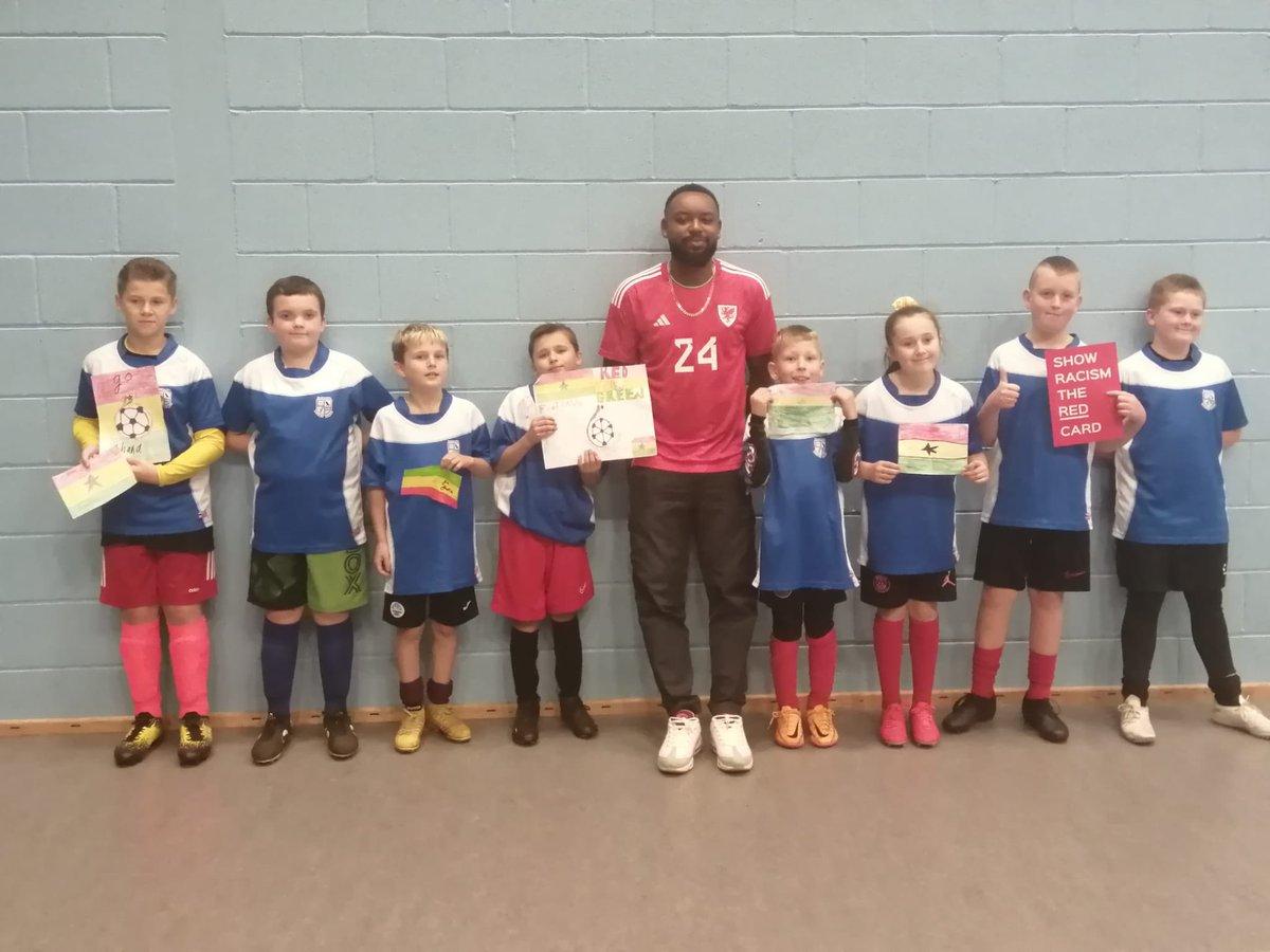 Our football team⚽️has been at Cwmbran stadium🏟today, representing Ghana🇬🇭for the FIFA World Cup festival, playing against local schools. @torfaensport @TorfaenLeisureT Results: won 4, drew 2, lost 2.🥅 
This was followed by an anti-racism workshop with <a href="/NBTCUK/">NoBoundaries Training & Consultancy</a> &amp; <a href="/macethegreat_/">Mace The Great</a>
