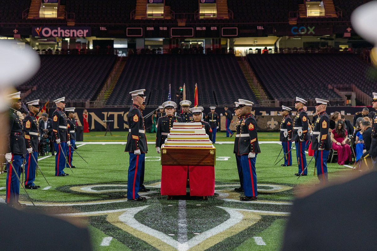 marforres's tweet photo. MARFORRES and MARFORSOUTH joined U.S. #Marines around the globe in celebrating 247 years of success on the battlefield and a legacy defined by honor, courage and commitment.
#USMC247 #Marines #USMCHistory https://t.co/SiBXmEFxuF