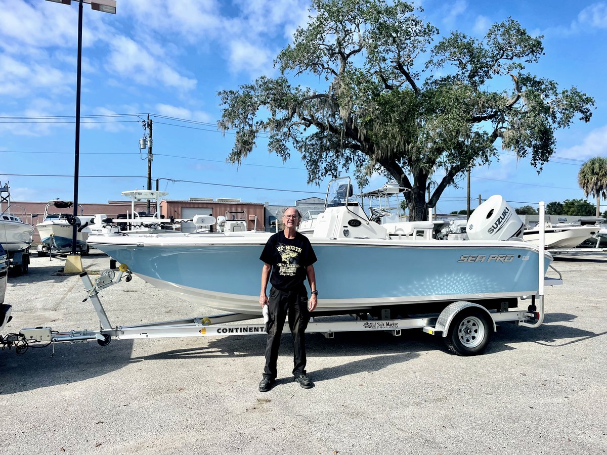 Congratulations to Mr. Torgeson on taking delivery of his 2022 SEA PRO 199 DEEP-V powered by a SUZUKI 150! 

#OldSaltMarine #Palmetto #Lakeland #Wildwood #Florida #Suzuki #SuzukiMarine #SuzukiOutboards #SeaPro #LocalBusiness #FamilyBusiness