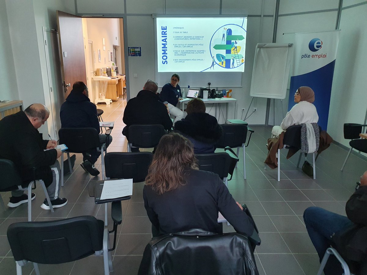 Domitille Messaoudi (@domitillemesspe) on Twitter photo 📢 Au @poleemploi_HDF de #Hem c'était l'atelier Ruche en collaboration avec le service entreprise du <a href="/CapEmploi59LMD/">Cap Emploi 59 Lille</a> et de @poleemploi_HDF! Les candidats sont repartis avec des opportunités personnalisées ✅️ @CoralineFacon <a href="/peixoto_pro/">Karine PEIXOTO</a> <a href="/MarveenPE/">DONSBECK MARVEEN</a> <a href="/MEROUANEMoham19/">MEROUANE Mohamed</a> <a href="/myriam__PE/">Myriam.PRO-</a> 📢 Au @poleemploi_HDF de #Hem c'était l'atelier Ruche en collaboration avec le service entreprise du <a href="/CapEmploi59LMD/">Cap Emploi 59 Lille</a> et de @poleemploi_HDF! Les candidats sont repartis avec des opportunités personnalisées ✅️ @CoralineFacon <a href="/peixoto_pro/">Karine PEIXOTO</a> <a href="/MarveenPE/">DONSBECK MARVEEN</a> <a href="/MEROUANEMoham19/">MEROUANE Mohamed</a> <a href="/myriam__PE/">Myriam.PRO-</a>