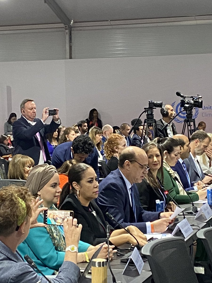 First time in <a href="/UNFCCC/">UN Climate Change</a> #COP history — local governments speak to national delegates in official capacity. Mayors like <a href="/SEFIANIMohamed1/">Mohamed SEFIANI</a> and <a href="/LibbySchaaf/">Libby Schaaf</a> are urgently calling for more voice, investment, support on climate action to deliver on the Paris Agreement. <a href="/Mayors4Climate/">Global Covenant</a>