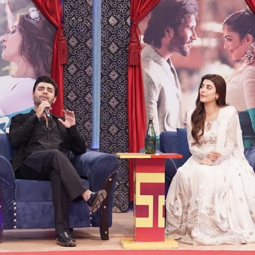 PDC747's tweet photo. #FarhanSaeed and #UrwaHocane having some good time during promotion of their upcoming film #TichButton. https://t.co/7o48QJO1nm