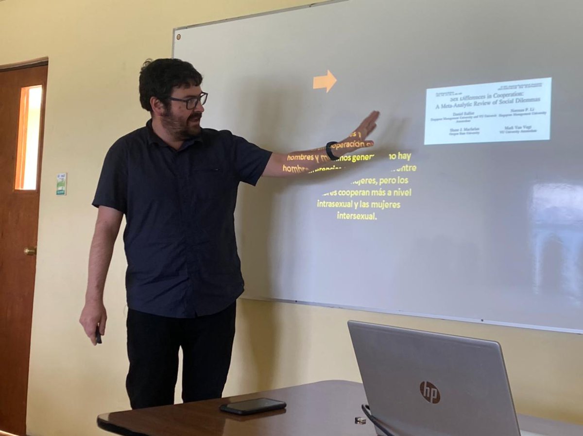 Hoy se dio inicio al VIII Congreso de la SCP, realizado en el Centro Puerto Natales de la UMAG. En la jornada de inicio se entregó el premio a la Trayectoria Investigativa al Dr. Emilio Moyano (UTAL) y se han presentado investigaciones en diferentes campos de la disciplina.