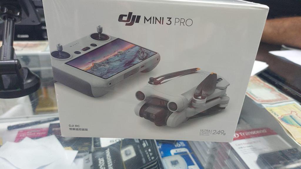 connect2dubai's tweet photo. We have a wide range of devices! You’re definitely spoilt for choice. Did we mention also great Black Friday inspired deals this month as well? Straight from the UAE… get quality. #Zimbabwe #techzim #connect2dubai https://t.co/CuybUmmFt4