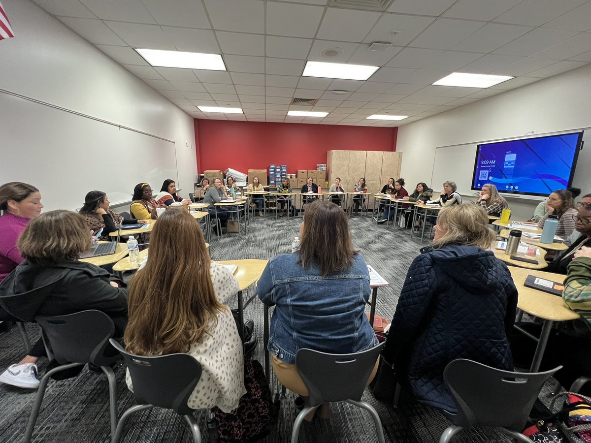 chadtheteacher's tweet photo. Instructional Coaches in @LamarCISD have a full day of #EdCamp learning ahead! Love listening in to the conversations! https://t.co/uQD16mRWWf