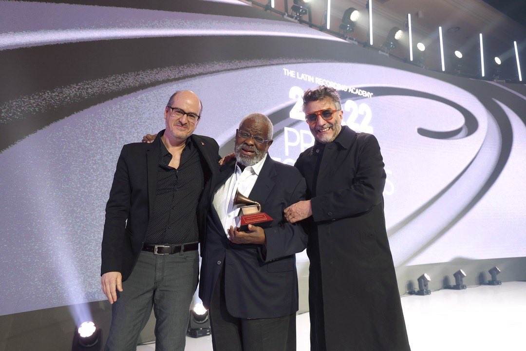 Fito Paez tweet media