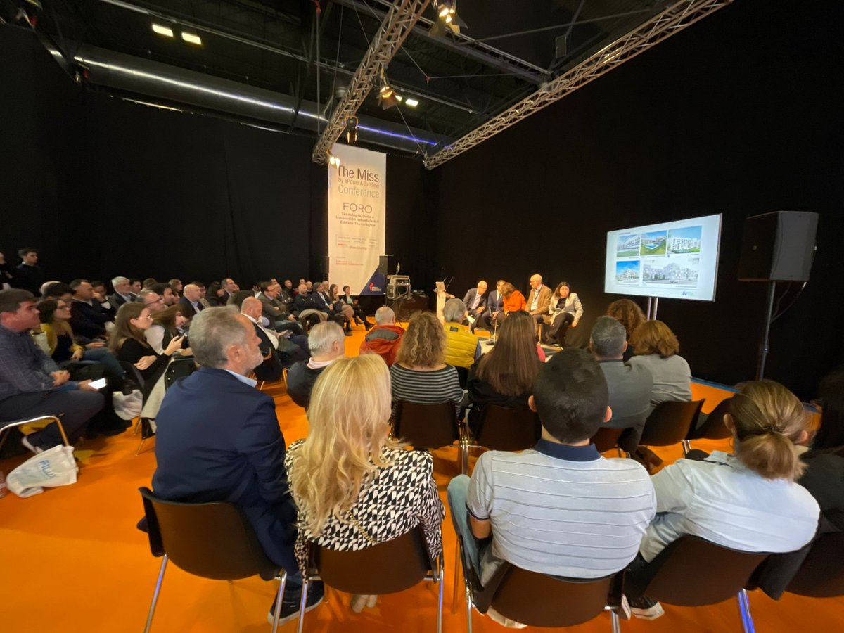 Bimexpo_'s tweet photo. 👍 El coloquio de #TheMissConference 'Construcción industrializada: modelos y perspectivas' que organizaba @alimarket en #BimExpo2022 ha contado con la participación de
➡️ Lorena Alonso, Directora Técnica de ÁVIT-A https://t.co/UxdYHlCu27