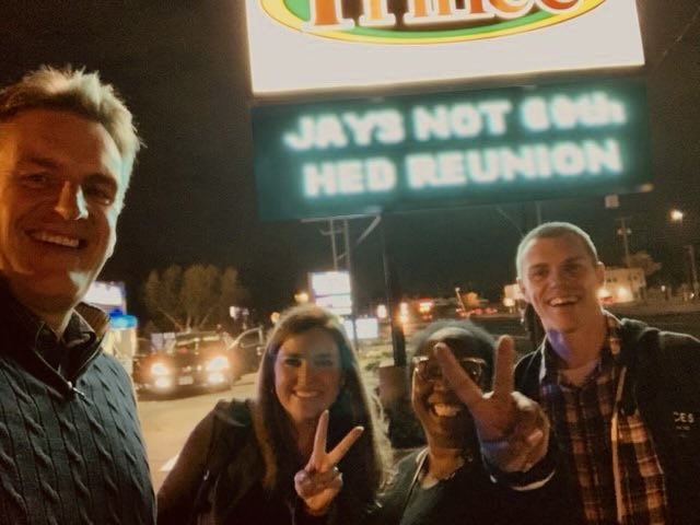 One year ago today Twitter memory w the best staff evah ft. @AimeeKWard <a href="/ChrysMAHsng/">Chrystal</a> <a href="/paul_mcmorrow/">Paul McMorrow</a>!  Yes…the BEST evah!