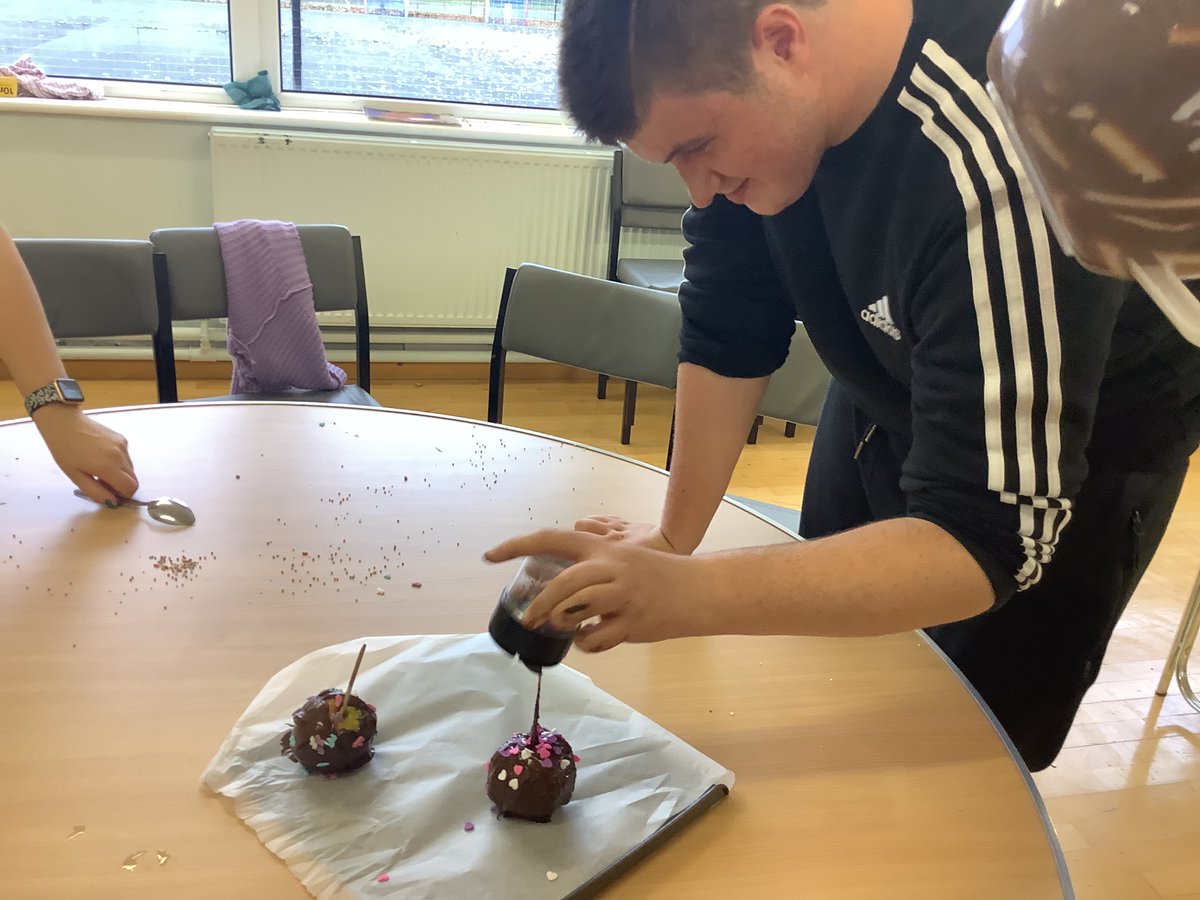 Springhead School tweet media