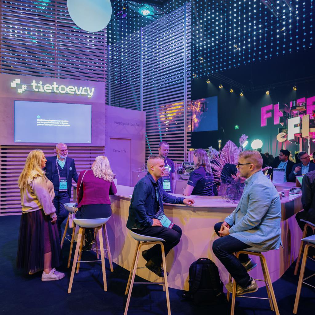 Tietoevryfi's tweet image. Päivä yksi Slushissa alkaa olla paketissa! Kiitos kaikille hyvistä keskusteluista ja uusista kohtaamisista, nähdään huomenna! ✨#Slush2022 @SlushHQ #purposefultechnology