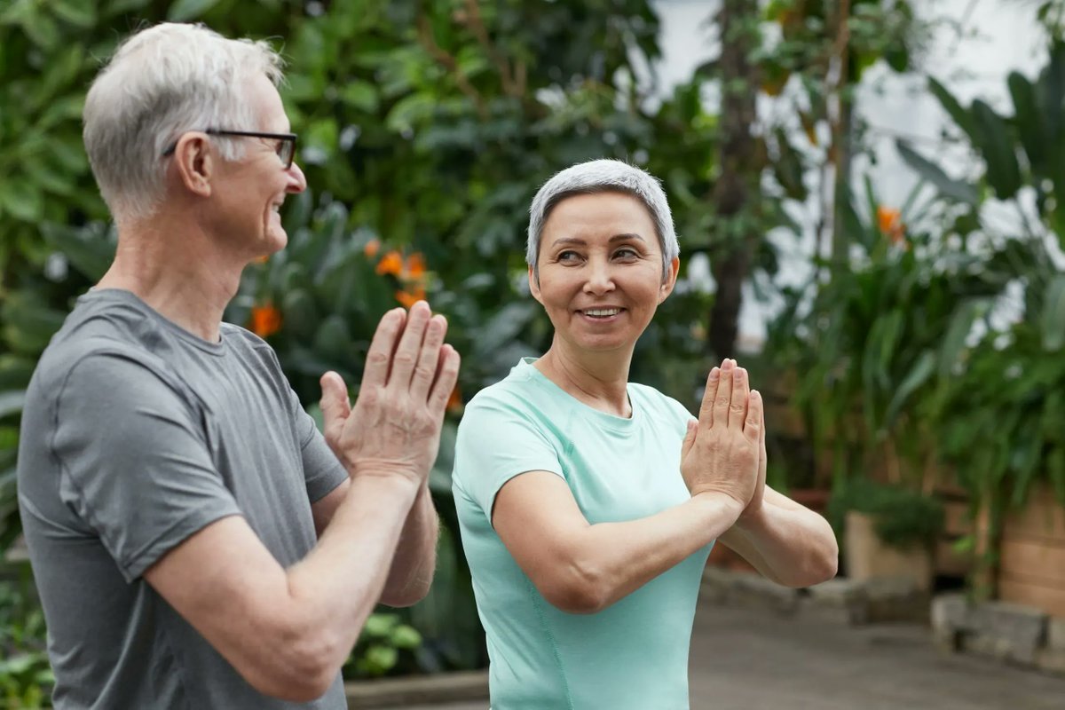 neocremations's tweet photo. ☮️  Looking to improve your mental wellbeing and practise mindfulness? It is important, for the colder months ahead, that we remain positive and don't neglect our needs to go outdoors and stay connected with nature. 

Read more: https://t.co/QCBxSuG0P3 https://t.co/tT6V5v9jZX