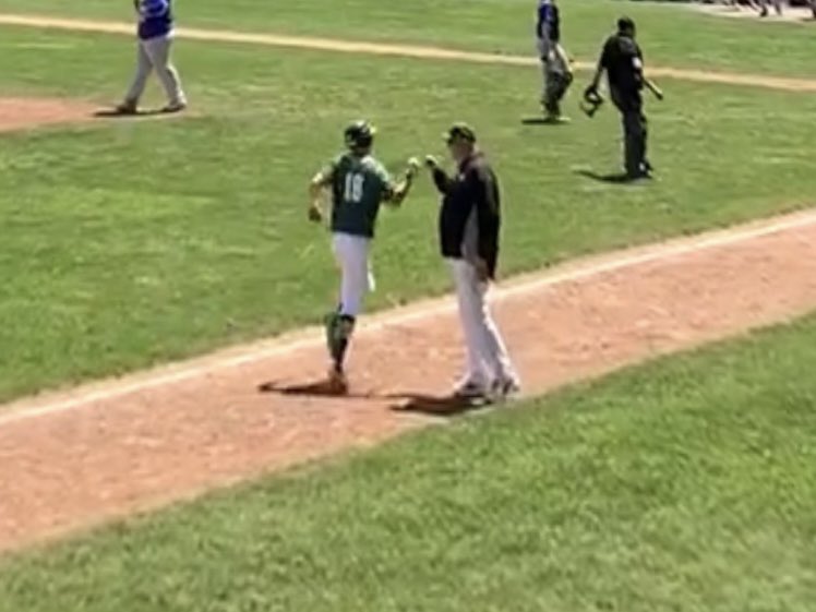 HC_BASEBALL's tweet photo. Rounding 3rd for Holy Cross Baseball will never be the same. This week, we lost a great coach, mentor and friend. Coach Harris was a staple to the Holy Cross Baseball program for more then 30 years and will forever be missed. We love you Coach!! https://t.co/LPpUUxICwG
