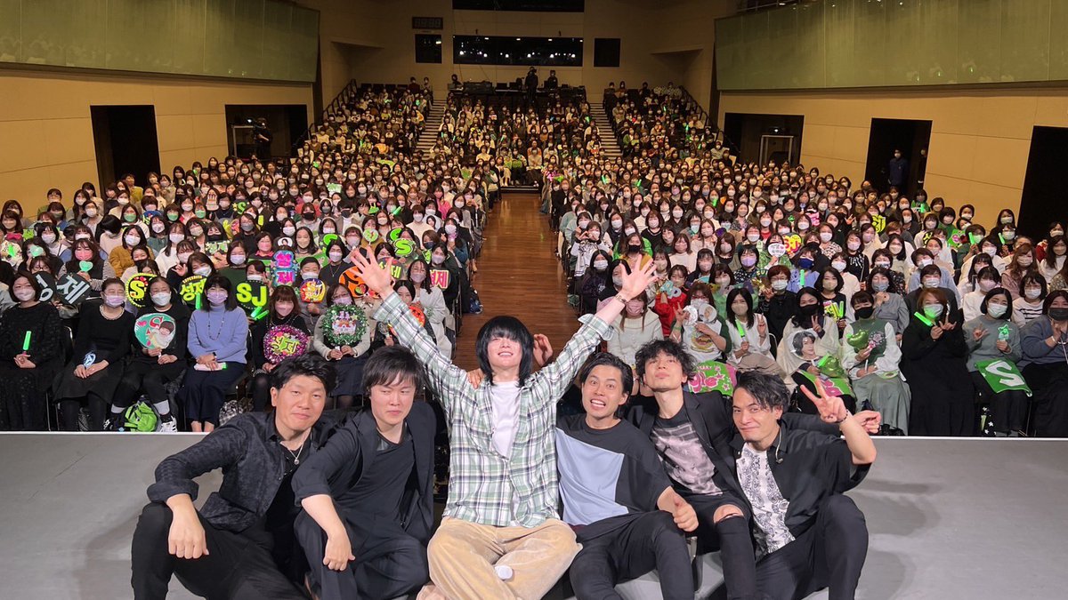 nob_abe's tweet photo. SUPERNOVAのソンジェさん、バースデイソロライブのサポートでしたー！改めてハピバです！
昼夜公演ご覧いただけた皆さまありがとうございました！
バンドメンバーも安心安定のみなさま。めちゃ楽しかったー！！
#SUPERNOVA #ソンジェ https://t.co/ciTZPHTwsV