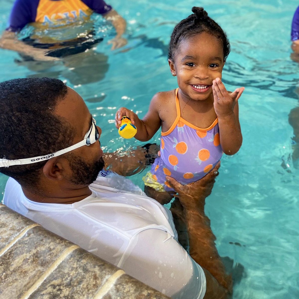 It's the GIVING time of year 🎁🧡 There's no greater gift than one that lasts a lifetime - SAVE UP TO 20% OFF on your monthly swim lesson tuition for a limited time!

Sign up for a FREE trial lesson today!

904-775-9400 | aquafinswimschool.com/free-trial