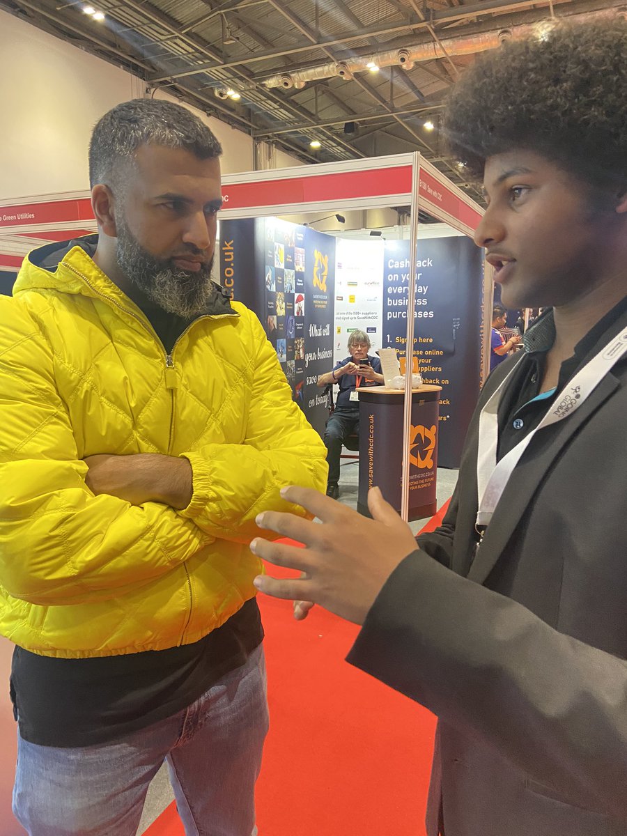 signatureweb's tweet photo. Inspiring seminar delivered by Nohman @CrepProtect at #thebusinessshow on how he launched a premium brand 🔥🔥🔥 https://t.co/ouqUgVUNB8