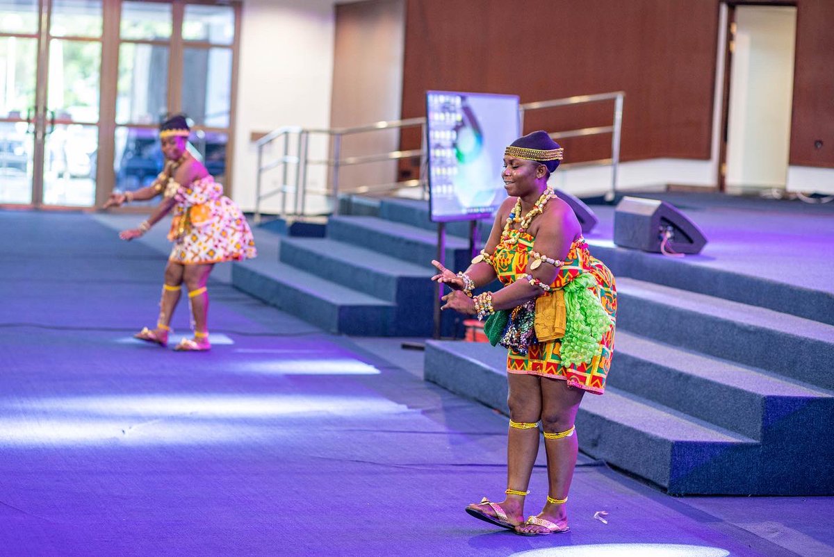 Rich display of Culture 🇬🇭

#AFCEM2022 #EMSOG #EMinUniversalHeathCare #EmergencyMedicine #Research #Education #ClinicalCare
