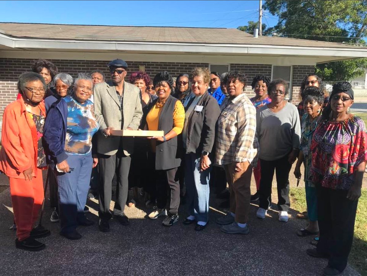 LeadDevCenter's tweet image. In our continued effort to empower the senior community and show that we are about equality, change, leadership, and accountability, we were very grateful to give back to our dear friends at Sisters on the Move. A very great day!