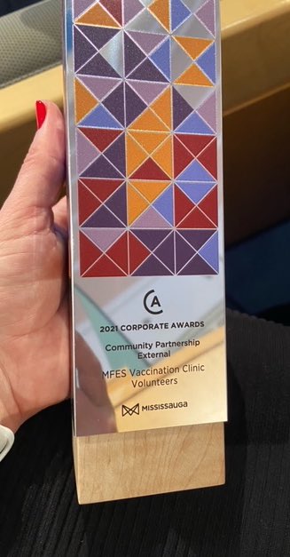 derynrizzi's tweet photo. Congratulations to our firefighters &amp; Trillium Health for winning the Community Partnership Award for the collaborative work on the University of Toronto Mississauga mass vaccination clinic. This high impact initiative contributed to our mutual goal of keeping our community safe. https://t.co/0NPCJQTVFl