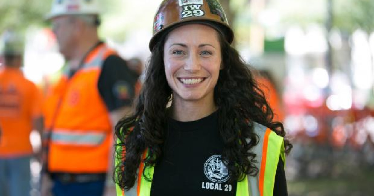 PortlandMechCG's tweet image. 🍀📢 Shamrock ShoutOut is for MINNA LONG! She joined us as an apprentice and has recently journeyed out. She has developed a reputation for her great attitude, willingness to learn, and desire to advance in the trade. We're proud to have you on #JHKteamgreen! #JHKelly #Since1923