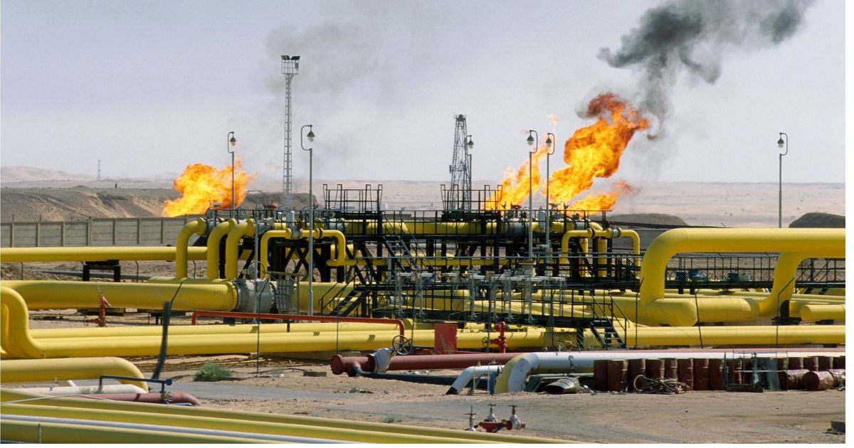 EDFbiz's tweet photo. NEW: HALF of oil majors’ production is not subject to their own climate targets. Emissions from assets that are part of non-operated joint ventures are largely unmanaged and unknown. 🧵https://t.co/ofgnBTJU5h https://t.co/Tp1dSYsLiJ
