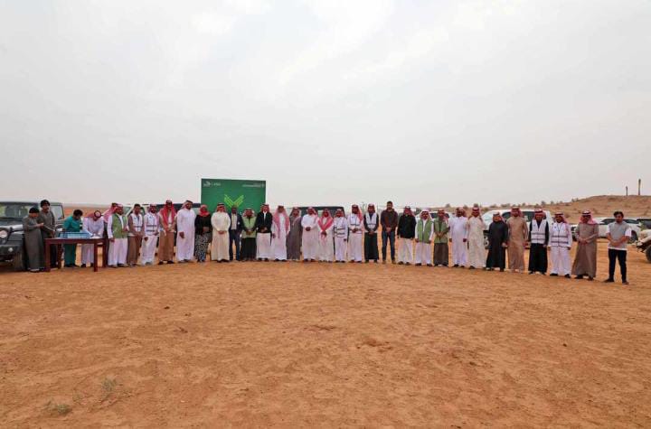 شارك مدير عام فرع وزارة البيئة والمياة والزراعة بمنطقة الحدود الشمالية بالانابة الدكتور احمد الياس حملة تشجير (معيله)