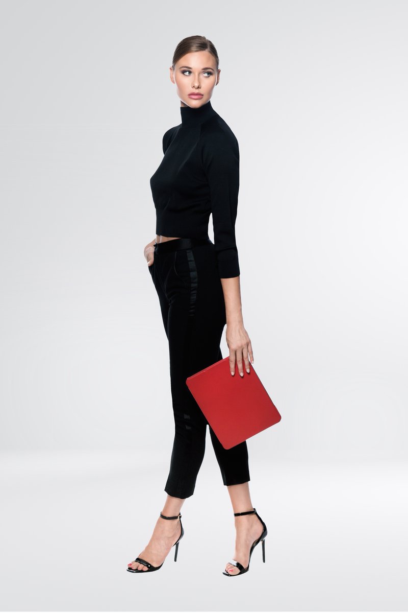 StilGut's tweet photo. Our new StilGut iPad Air 5 case Couverture made of genuine leather reliably protects the iPad from wear and tear and is a functional tablet support with its stand function.

#stilgut #exclusive #leather #case #ipad #accessories https://t.co/fena76cM2U