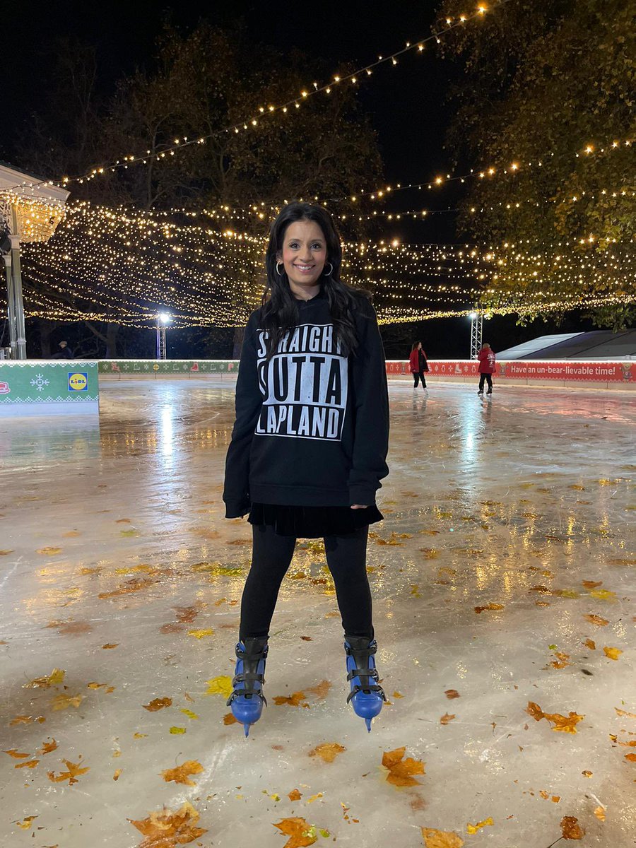 Our presenters having the best evening kicking off festivities at <a href="/WinterWonderLDN/">Winter Wonderland</a> 🤩❄️ 

<a href="/harrietscott_/">Harriet Scott</a> <a href="/pricetom/">Tom Price</a> <a href="/nicksnaith/">Nick Snaith</a> <a href="/SonaliShah/">Sonali Shah 📺📻</a>