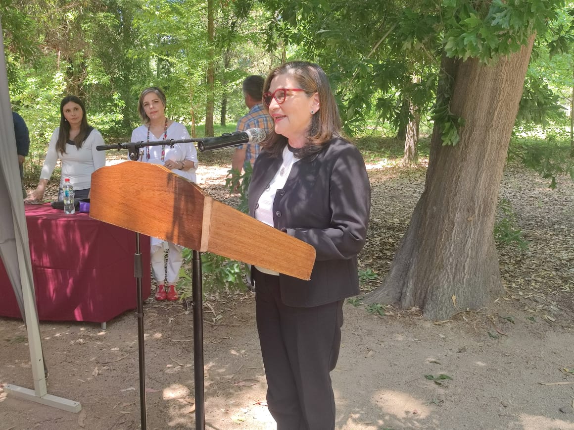 🔹 En una ceremonia realizada en el Arboretum de la Casa de Estudios hoy cinco estudiantes recibieron reconocimiento por participar en el concurso “UTalca y 100 palabras” convocado por la Vicerrectoría de Pregrado a través del Programa de Formación Fundamental.

#UTalcaContigo