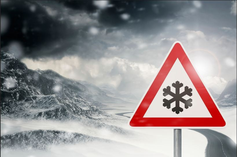 CarrInsAgency's tweet photo. With winter right around the corner, make sure you are prepared and covered for the snow❄️ Call a Carr Insurance agent today! 📞: (800) 903-9431 https://t.co/nDMGz1d5lO