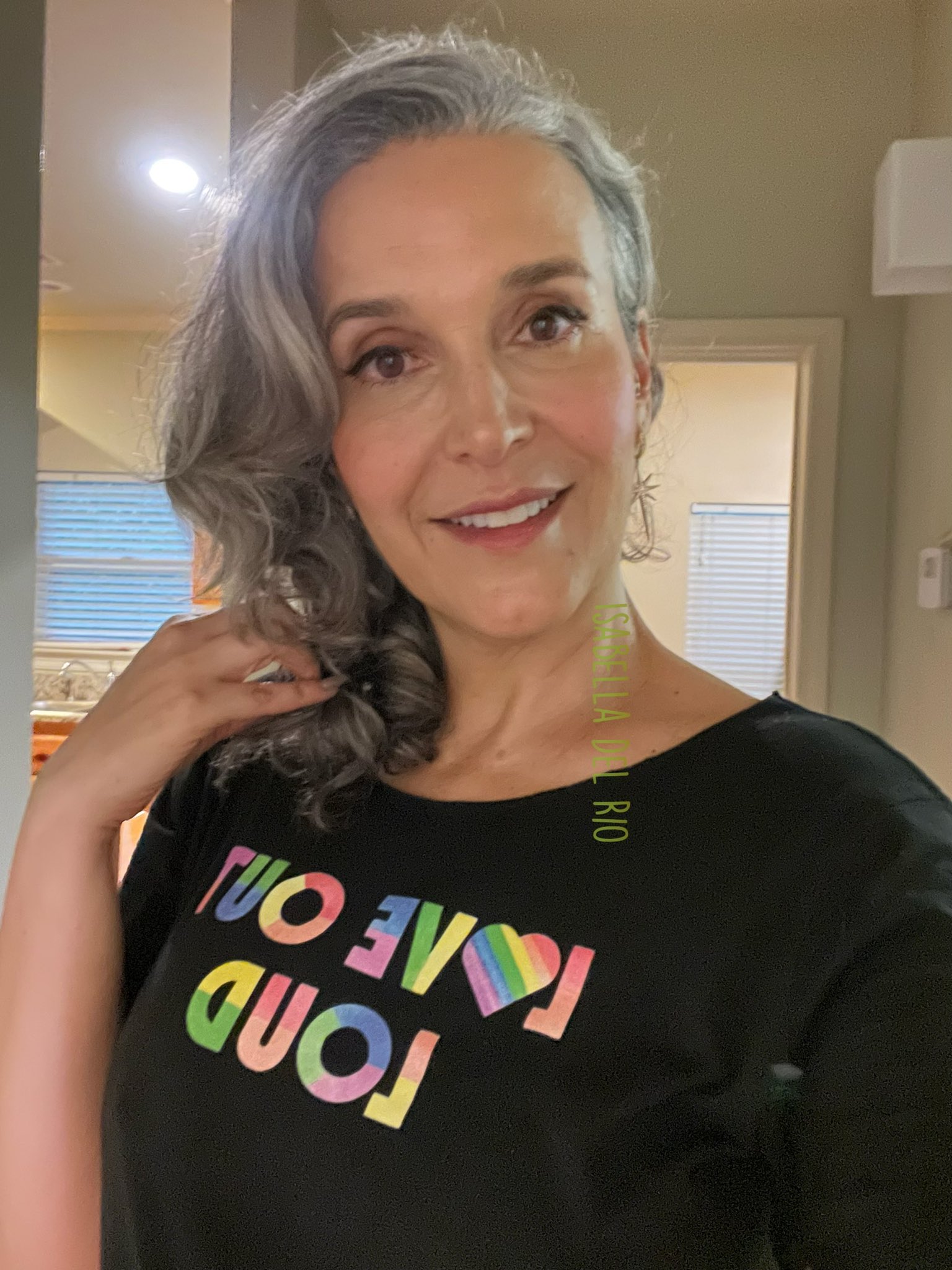 Isabella del Rio 🛄 OFICIAL 🇧🇷 on Twitter: "@MM54Z This is actually me…please follow on my real