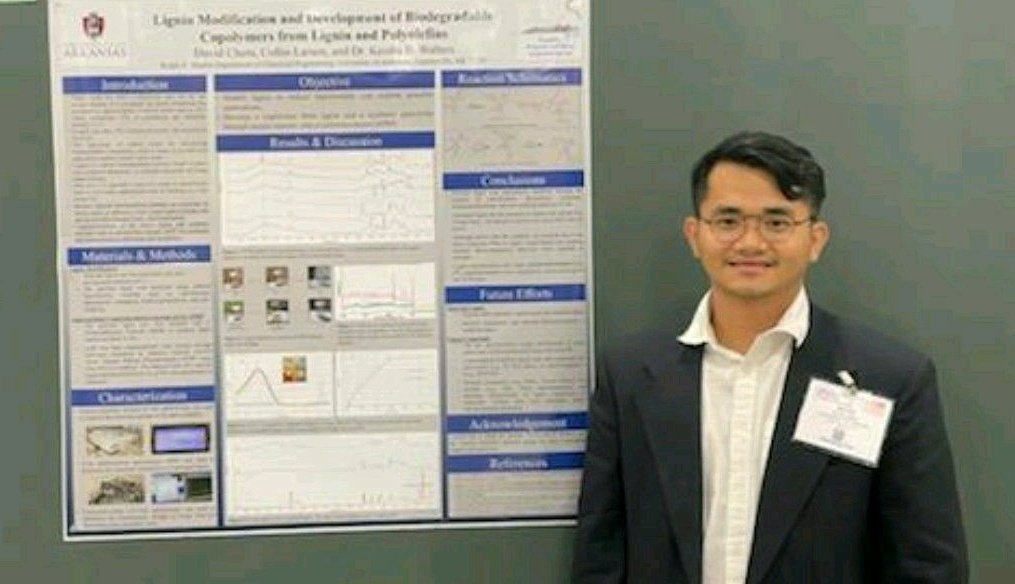 keishabwalters's tweet photo. Last but certainly not least! David Chem gave a poster presentation on his lignin-based copolymer project at #aicheannual yesterday. Now we are all headed back to UA! https://t.co/RqBorKecVE