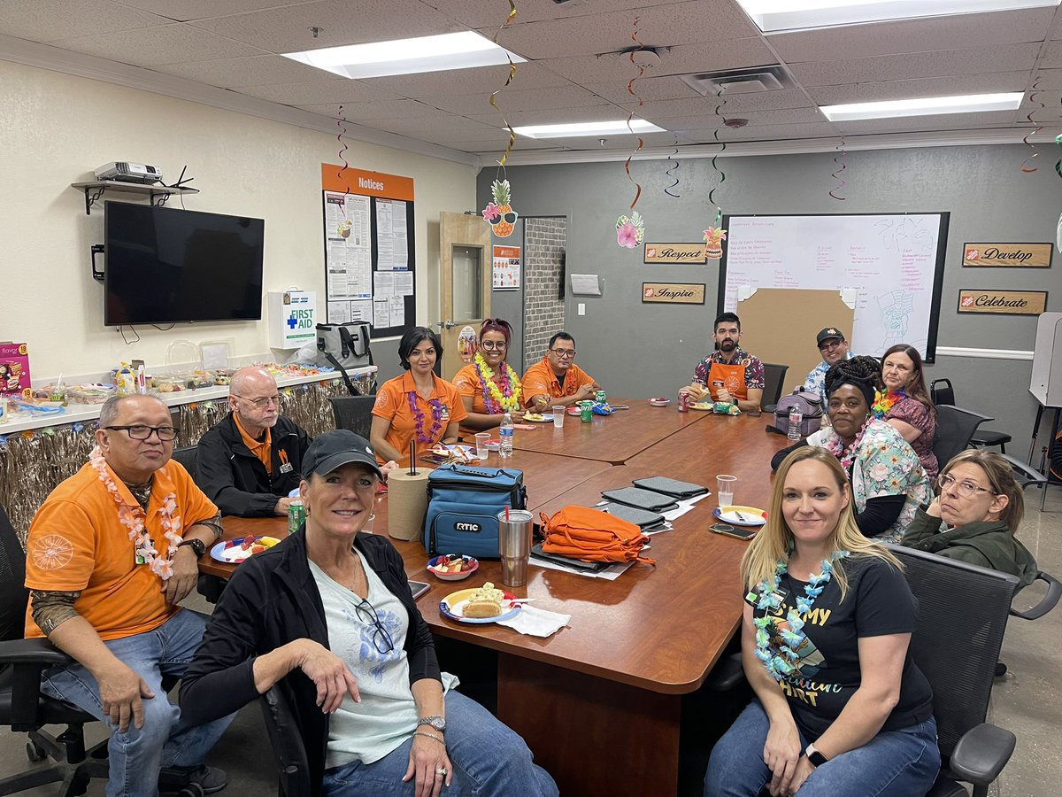 Heather Hays Met Sup 534 (@hays585) on Twitter photo Day 4 Met Appreciate Hawaiian Shirt day! And another great lunch from our store!! Always showing love to our Met Team! <a href="/Michelangelo_HD/">Michelangelo</a> <a href="/THD6561/">THD | Grand Parkway | District 260</a> <a href="/fouzia_shahab/">Specialty DS / VOA Committee Captain</a> Day 4 Met Appreciate Hawaiian Shirt day! And another great lunch from our store!! Always showing love to our Met Team! <a href="/Michelangelo_HD/">Michelangelo</a> <a href="/THD6561/">THD | Grand Parkway | District 260</a> <a href="/fouzia_shahab/">Specialty DS / VOA Committee Captain</a>