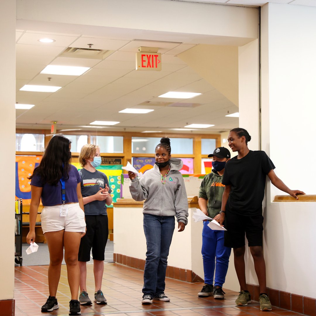 bt_mpls's tweet photo. Give to the Max Day is here! Your generosity brings middle school students from across Minneapolis and college students from across the nation together in the name of learning and community. Give today with the link in our bio to make the difference our community deserves ✨ https://t.co/WZsN1bnwEf