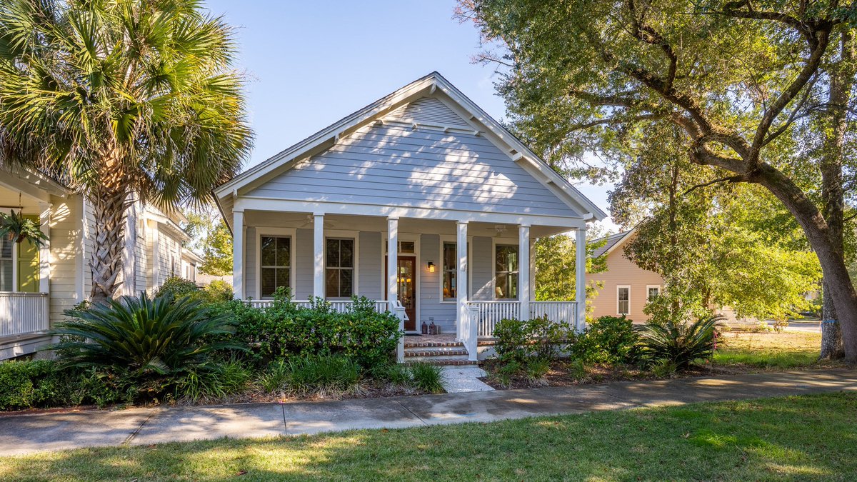 We invite you to have a look inside of this perfectly sized cottage on a picturesque street just steps from Habersham's largest park: zpr.io/w9TNfhHqYdGR Lovely two bedroom, two bath, one story cottage with views of a park. This beautiful cottage has tall ceilings and an o