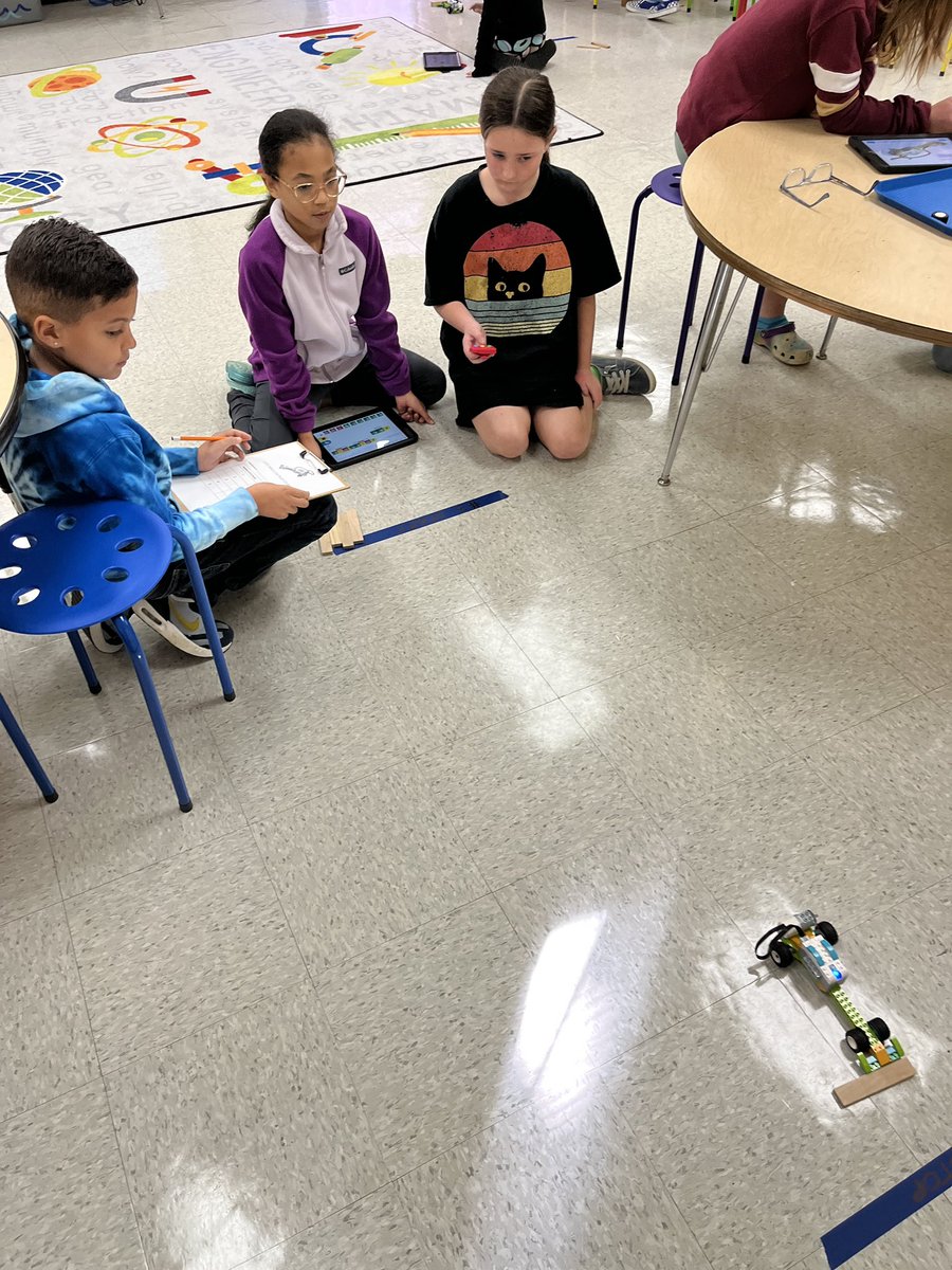 kcollazo's tweet image. One of the best ways to learn about force and motion is to #DoTheScience! 3rd graders built a car and collected data about how long it took to push various amounts of @KEVAplanks #STEM #STEMEducation #DataScience @LEGO_Education