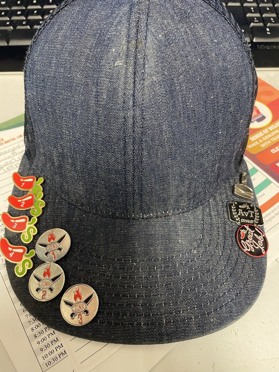 You know Chance takes pride in what he does @Chilis Shawnee! This is his decked out hat! 💎 #EngageTeamMembers #ChilisLove