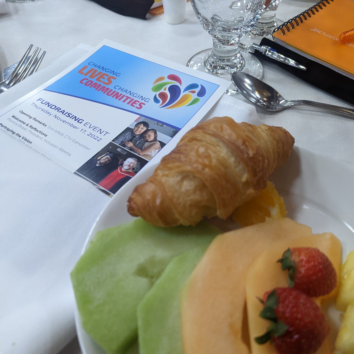 KEEN Creative tweet media